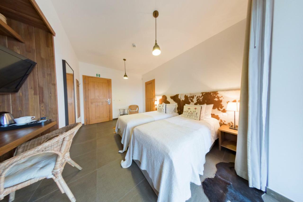 Hotel Jakubus Wilkow  Buitenkant foto