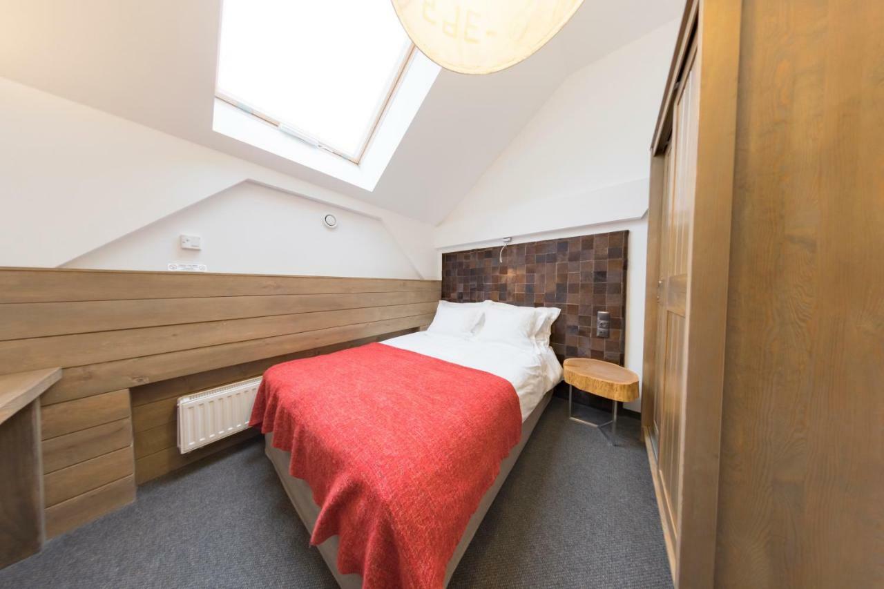 Hotel Jakubus Wilkow  Buitenkant foto